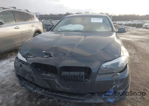 2013 BMW 535I xDrive z USA, uszkodzony, nr VIN WBAFU7C50DDU74024